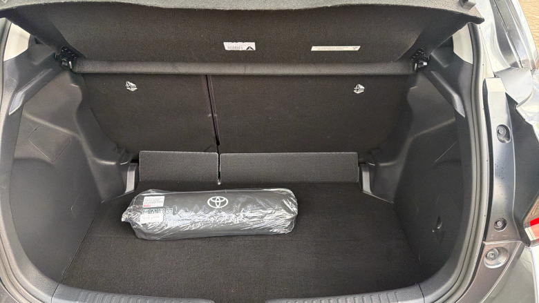 Toyota Yaris 1.5 Hybrid Design 5dr CVT Hybrid Hatchback